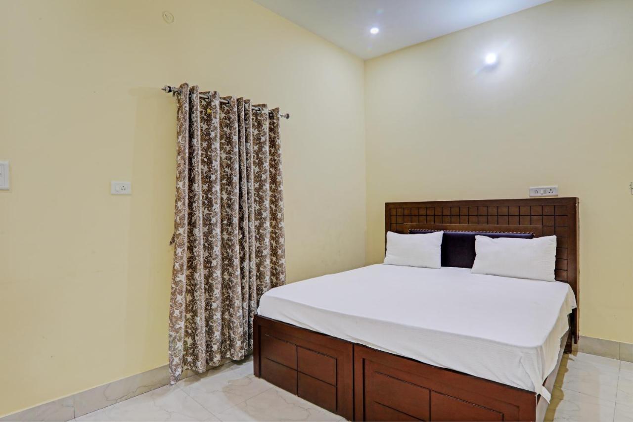 Hotel O Home Singhs Delight Varanasi Esterno foto