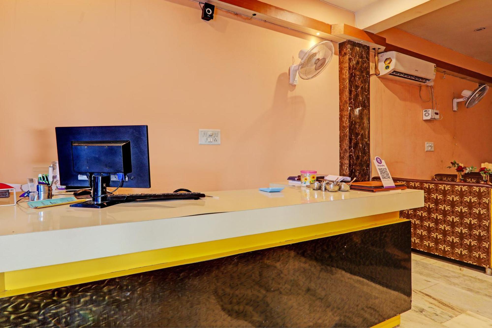Hotel O Home Singhs Delight Varanasi Esterno foto