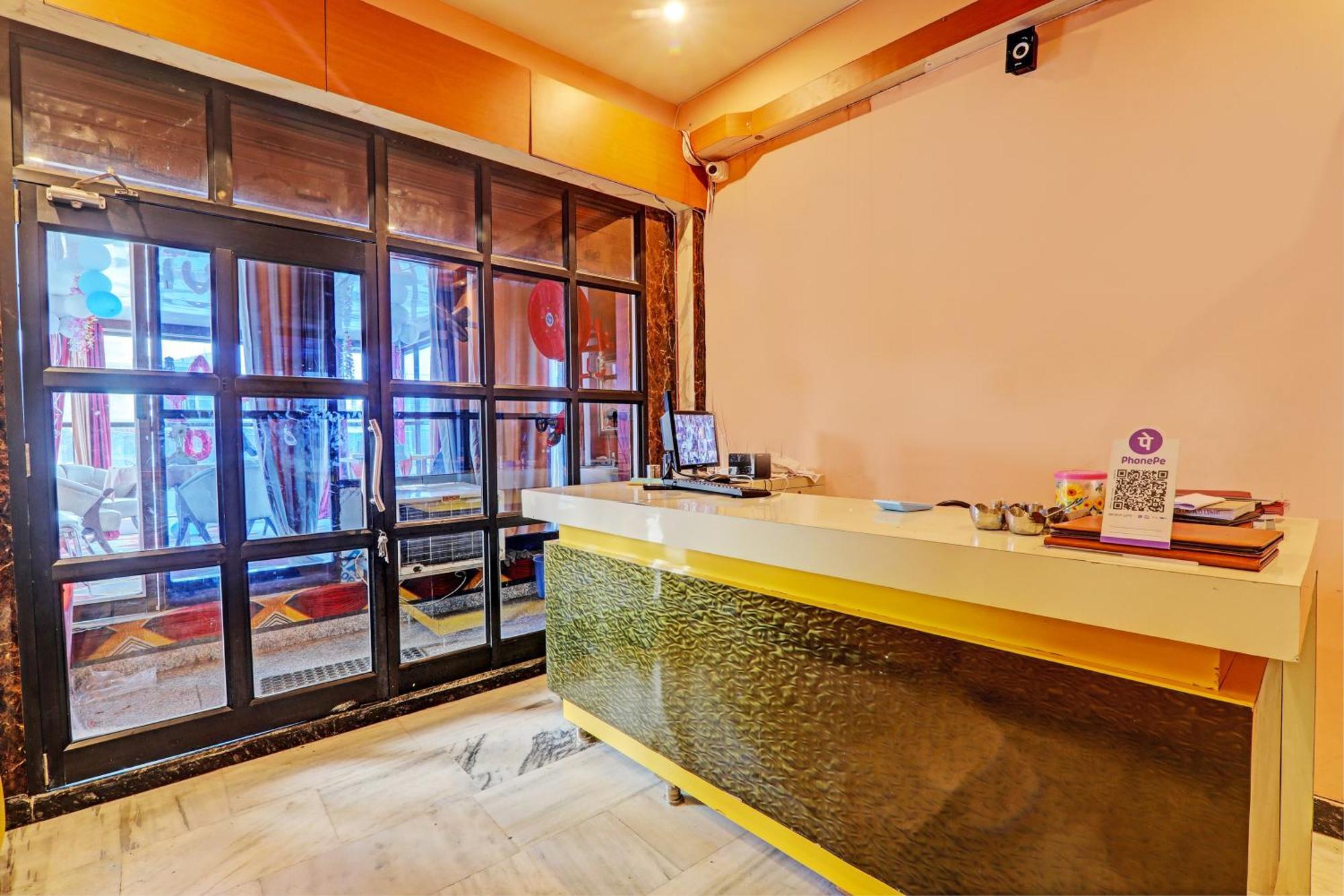 Hotel O Home Singhs Delight Varanasi Esterno foto