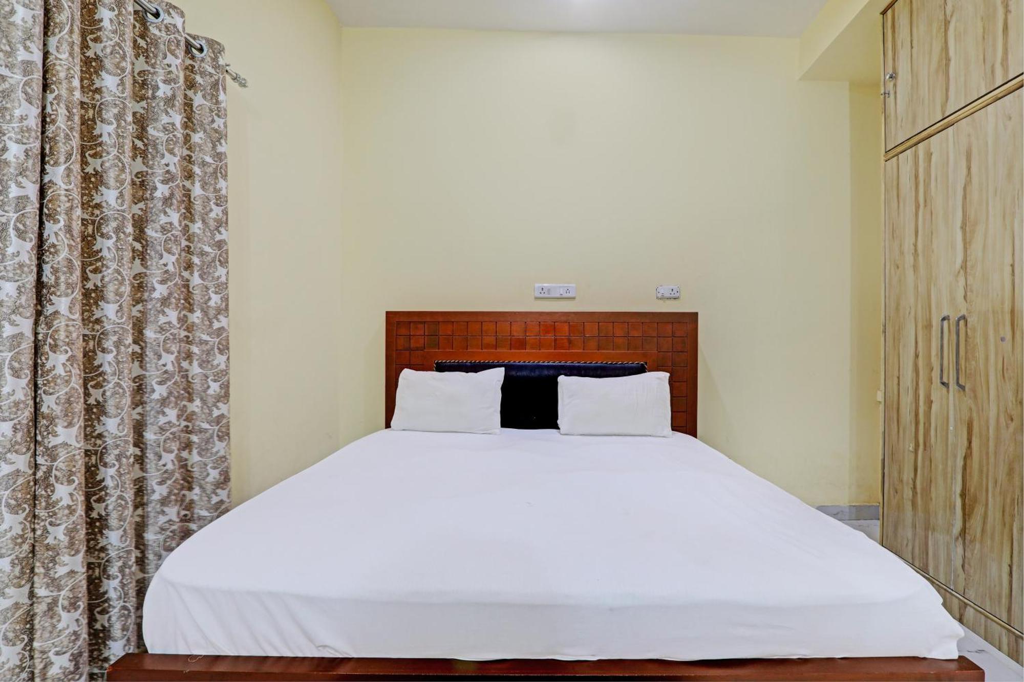 Hotel O Home Singhs Delight Varanasi Esterno foto