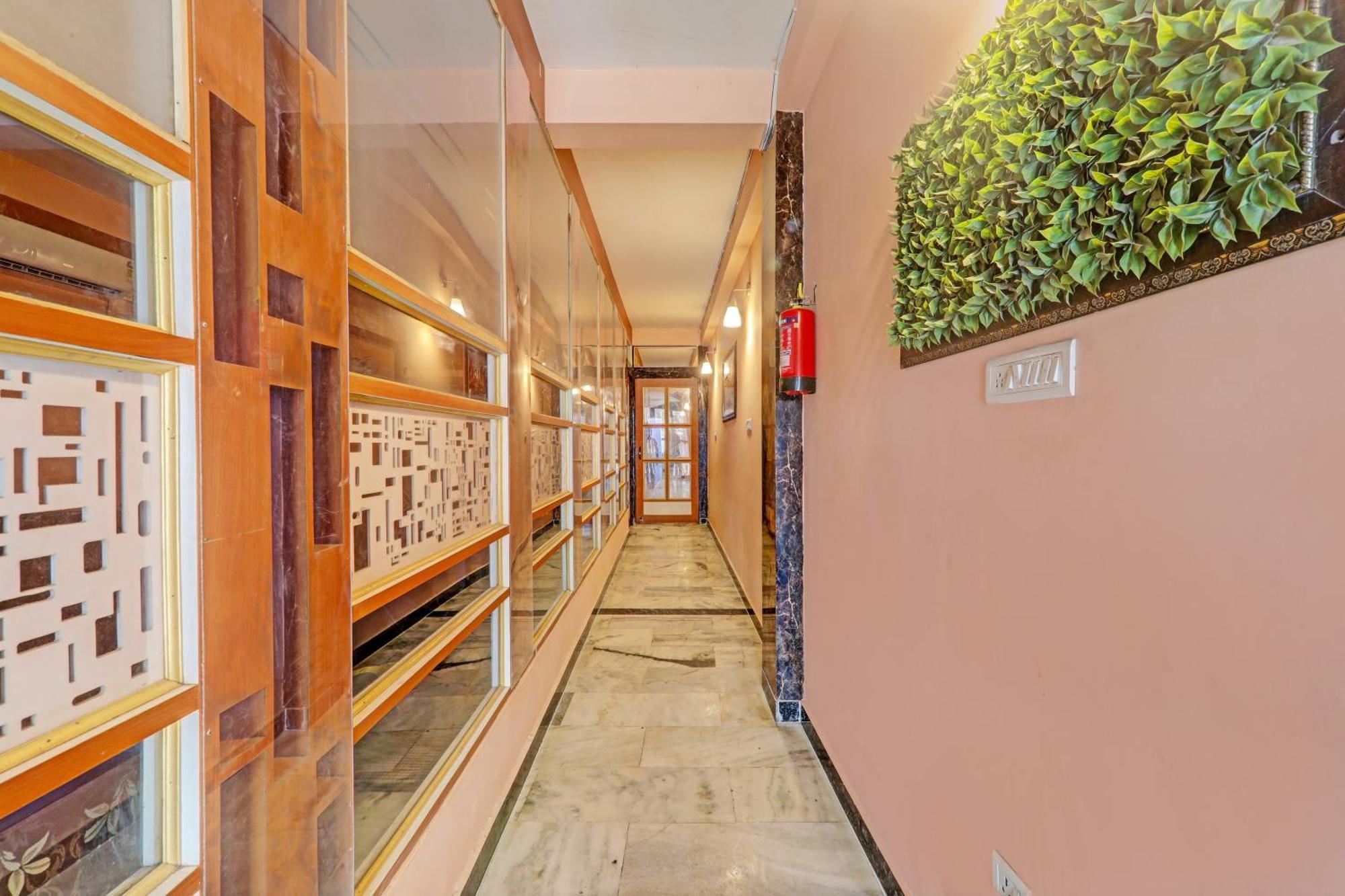 Hotel O Home Singhs Delight Varanasi Esterno foto